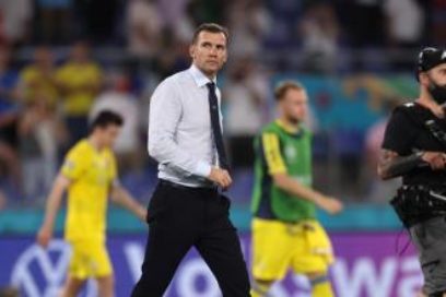 Shevchenko deja el banquillo de Ucrania.