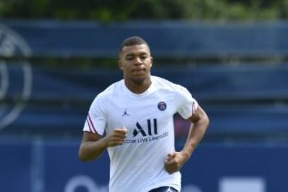 Mbappé esperará para salir gratis del PSG: Según Le Parisien, el delantero galo Kylian Mbappé ya está decidido a que esta sea su última temporada en el club francés y quedaría libre en 2022 para firmar con un nuevo equipo.