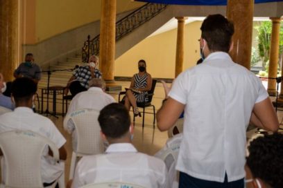Díaz-Canel a los estudiantes de Ciencias Médicas: Ustedes son parte del pensamiento visionario de Fidel