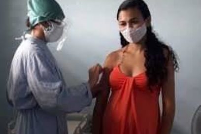 Vacunadas con primera dosis embarazadas de Villa Clara