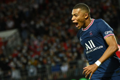 Según RMC, el Madrid se retira de la pugna por Mbappé.
