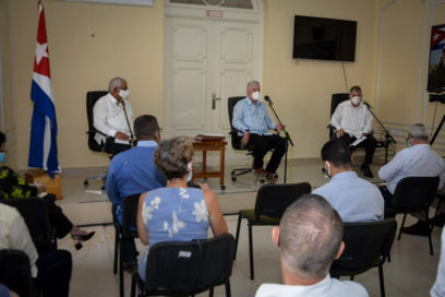 Díaz-Canel debate con juristas retos del sector y de Cuba