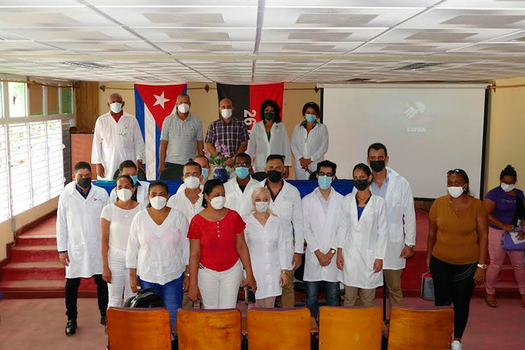 Una brigada de especialistas de la salud pineros atenderán a pacientes de COVID-19 en Artemisa. Foto: Héctor García