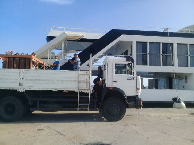 La empresa cienfueguera Asticar transporta el oxígeno a los centros hospitalarios. Foto: Zulariam/5 de Septiembre