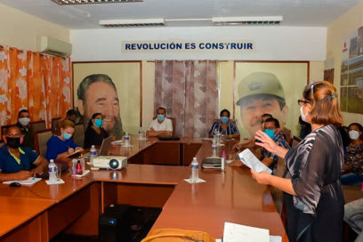 Analiza vice primera ministra situación epidemiológica en Moa, Holguín