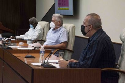 Díaz-Canel: “Quedan semanas duras frente a la COVID, pero juntos podremos lograrlo”