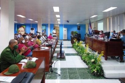 Vacunación sin rendija a la pandemia