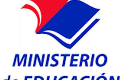 Curso escolar continúa postergado por la COVID-19