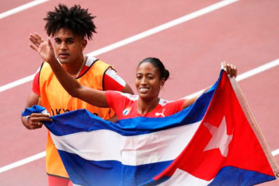 Felicita Esteban Lazo a Omara Durand