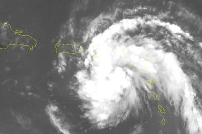 Perturbación pudiera convertirse en la tormenta tropical Fred