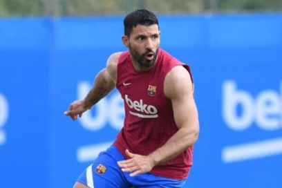 Kun Agüero: “Sí, volvería a fichar. Cuando llegó la charla con el Barça sabía que económicamente no estaba bien, pero le dije a mi agente que no importaba el dinero. No ganaría lo del City, pero quería venir. Cualquier jugador lo desearía».