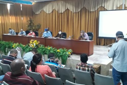 Hay que explotar más la tierra