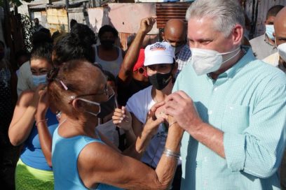 Visitó Díaz-Canel barriada capitalina del Fanguito