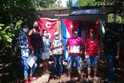 Homenaje cederista a personal de la salud