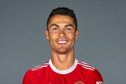Cristiano Ronaldo sobre su regreso al United: «Creo que es la mejor decisión que he tomado. Estoy muy contento. Quiero ir hacia delante, hacer historia y ayudar al club a lograr grandes resultados, ganar trofeos y ser el número uno con ellos».