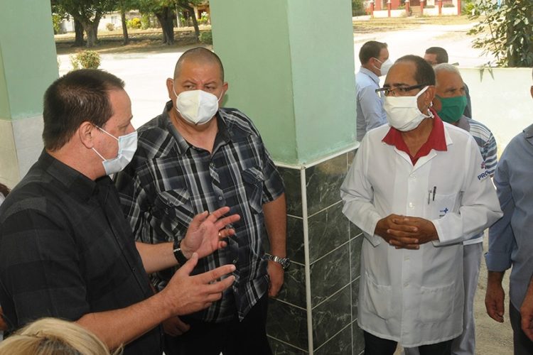 Intercambio con trabajadores del policlínico comunitario Rafael Izquierdo, en Delicias, municipio de Puerto Padre. Foto: Reynaldo López Peña