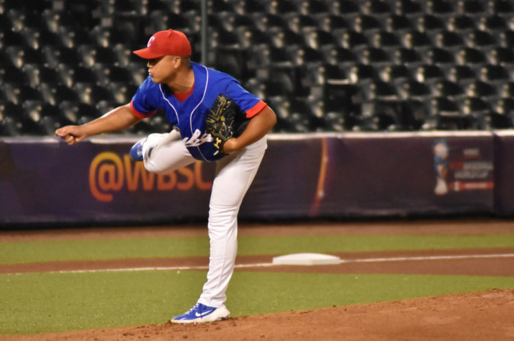 El lanzador cubano Bryan Chi, abridor frente a México. Foto: del evento.