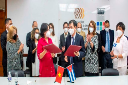 Cuba y Vietnam fortalecen relaciones en el sector biofarmacéutico