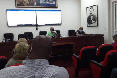Analizan situaciones en el enfrentamiento a la COVID-19 en La Habana