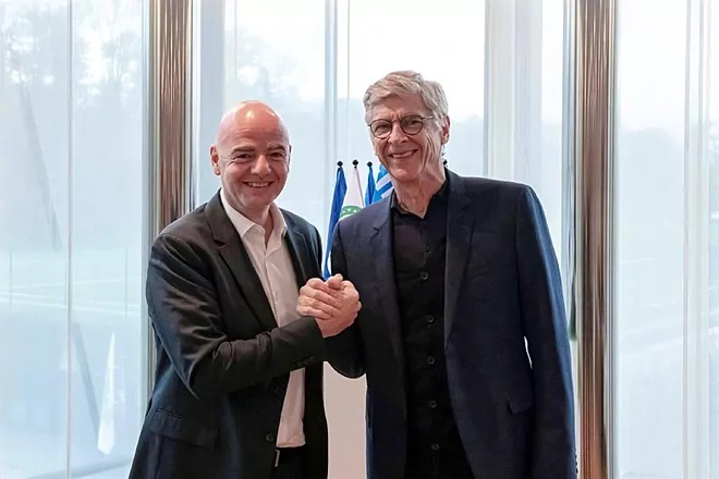Gianni Infantino y Arsene Wenger, impulsores del Mundial bianual. Foto: Marca