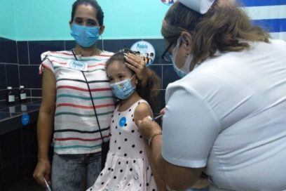 Aprueba el CECMED uso en emergencia de la vacuna cubana Soberana 02 en población pediátrica