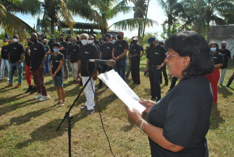Voces en reclamo a conservar alcanzada por los cubanos en estos 63 años se levantaron entre los azucareros artemiseños. Foto: Yudaisis Moreno