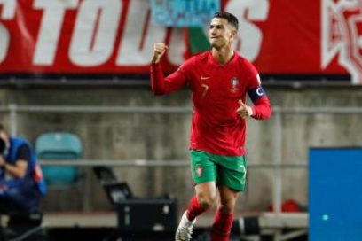 Portugal venció 5-0 a Luxemburgo: Con hat-trick de Cristiano Ronaldo y otros tantos de Bruno Fernandes y Palhinha, la selección portuguesa aplastó a Luxemburgo, pero no pudo dar alcance a Serbia que derrotó 3-1 a Azerbaiyán.