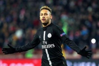 Neymar: «Hablo de respeto porque la gente dice: ‘Ah, Neymar no se cuida, Neymar es esto, Neymar es aquello’. ¿Cómo uno va a estar 12 años en la cima sin cuidarse? Nadie consigue eso», aseveró.