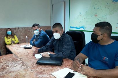 Felicita Sindicato de Salud a trabajadores del sector en Las Tunas