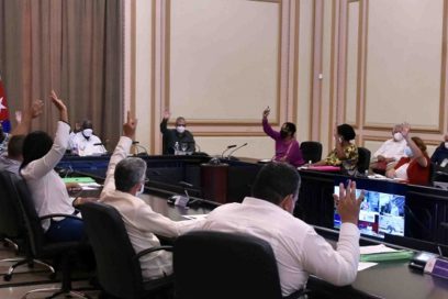Consejo de Estado de la República de Cuba aprueba cinco nuevos decretos-leyes