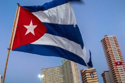 Cuba se levanta y mira a la luz