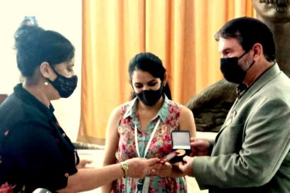 Recibe Biblioteca Nacional reconocimientos de CTC y Sindicato de Cultura