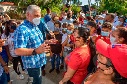 Destaca Presidente cubano labores de transformación social en comunidades desfavorecidas