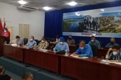 Analiza vicepresidente cubano plan de soberanía alimentaria en Matanzas