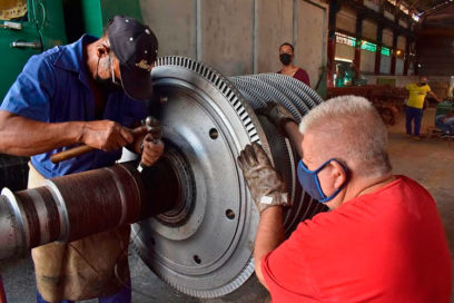 Aporte imprescindible para la zafra azucarera (+ Fotos)