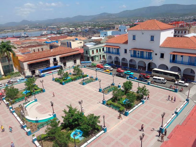 Santiago de Cuba, ciudad cultural por excelencia, retoma poco a poco el ritmo habitual de sus días en medio de la desescalada ante la COVID-19.