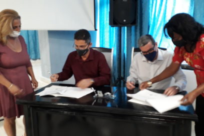 Firman convenio de colaboración Grupo Empresarial de la Industria Ligera y la Universidad Central