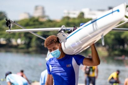 Remeros cubanos entrenan en Cienfuegos antes de partir hacia Cali
