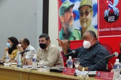 Debaten en asamblea del Partido de Jiguaní relevancia del sector agropecuario