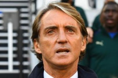 Mancini: «Fallamos dos penaltis en los partidos decisivos. Hay que tener máxima tranquilidad y luego en marzo conseguiremos el billete. Es un momento en el que nos cuesta, es una lástima porque debíamos cerrar este grupo antes de este partido».