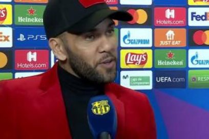 Dani Alves está más cerca de volver al Barça.