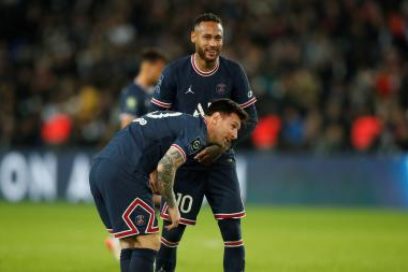 Preocupa la rodilla de Messi en París: La lesión en cuestión se produce cuando un golpe genera un sangrado interno en la zona, que generalmente se traduce en un hematoma y puede generar inflamación. Además, el argentino presenta problemas musculares.