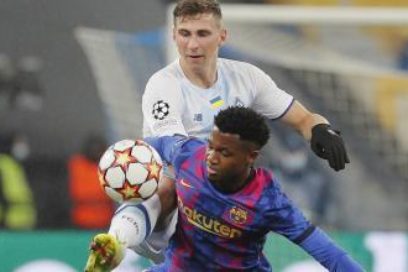 Resultados Champions League: Malmö 0-1 Chelsea, Wolfsburgo 2-1 RB Salzburgo, Villarreal 2-0 Young Boys, Juventus 4-2 Zenit, Bayern de Múnich 5-2 Benfica, Sevilla 1-2 Lille (en juego), Dinamo de Kiev 0-1 FC Barcelona, Atalanta 2-2 Manchester United.