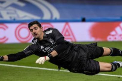 Courtois: «Sabemos que hay muchos partidos y que no siempre metemos cuatro o cinco goles y que la afición se divierta. A veces es un poco más difícil. Necesitamos el apoyo de la afición, pero si pitan es lo que hay e intentaremos jugar mejor”.