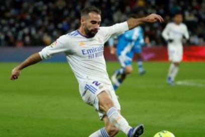 Carvajal sobre el Barça: «Ni mucho menos lo descarto. Cuando vino Zidane (en 2016) estábamos a 12 puntos de ellos y acabamos a uno, apretándoles hasta el último partido», rememoró en referencia a la llegada de Xavi al banquillo azulgrana.