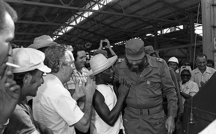 En la empresa Vanguardia Socialista, La Habana. Foto: Cortesía del Centro Fidel Castro Ruz
