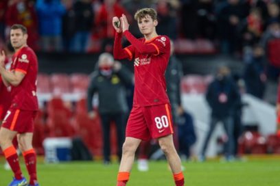 Tyler Morton, centrocampista de 19 años, la nueva invención de Klopp en el Liverpool.