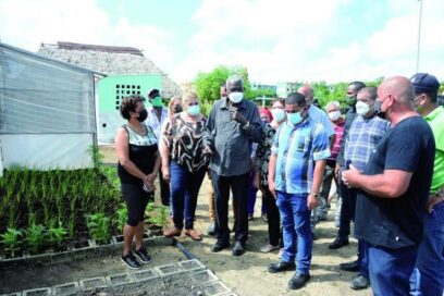 Llama Esteban Lazo a potenciar aún más el trabajo comunitario integral