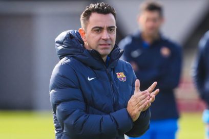 El Barcelona maniobra para dar tres fichajes a Xavi Hernández en enero.