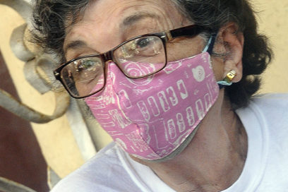 RETRATOS: La valía de una costurera